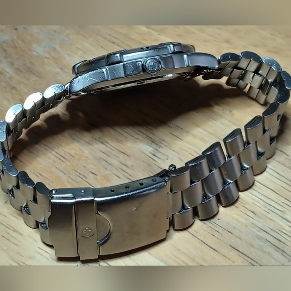 X Wenger SMT Design 200 meter Dive watch.  Rotating bezel, screw down crown. - Picture 10 of 13